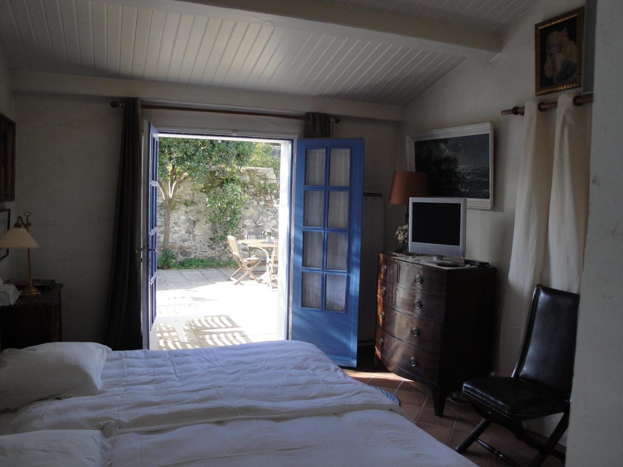 Le Buzet Bleu Bed & Breakfast Noirmoutier-en-l'Ile Eksteriør billede