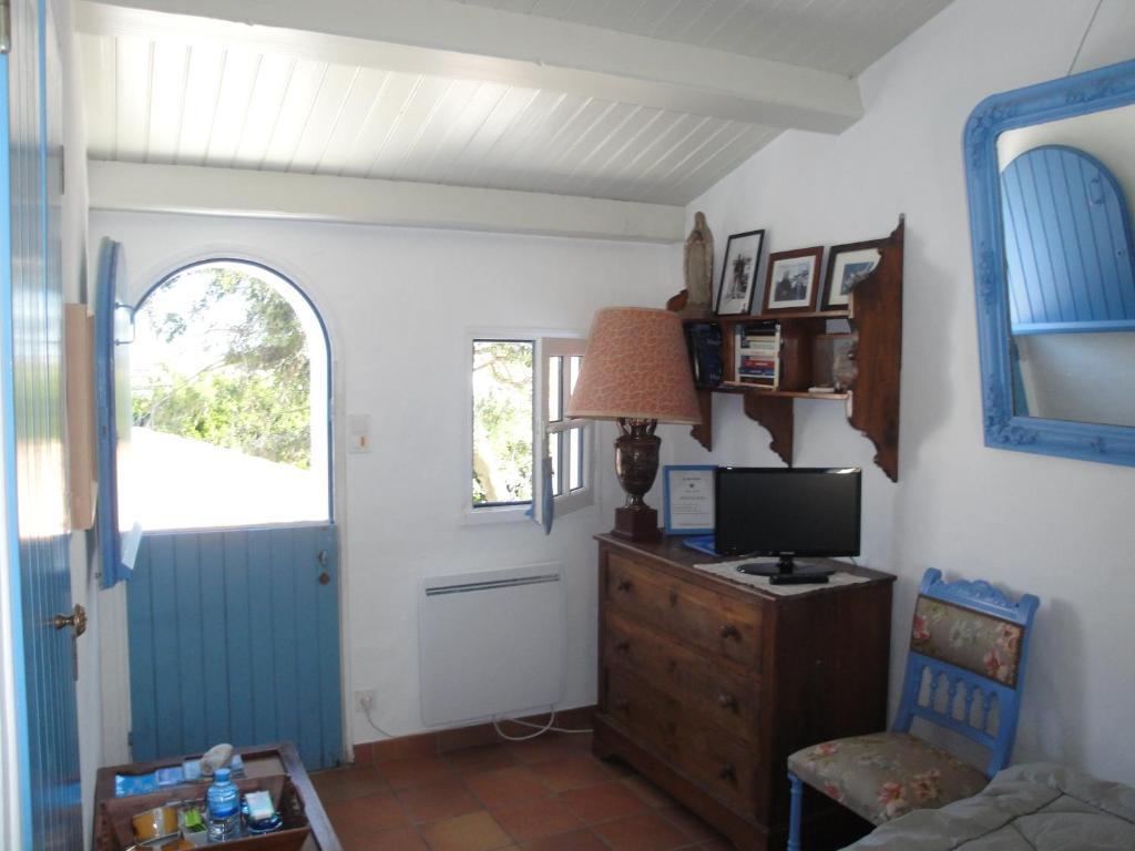 Le Buzet Bleu Bed & Breakfast Noirmoutier-en-l'Ile Værelse billede